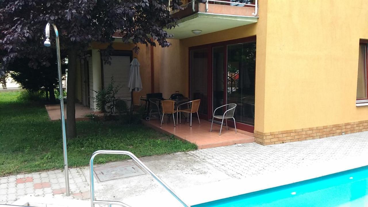 Jenny Apartman Siófok Esterno foto